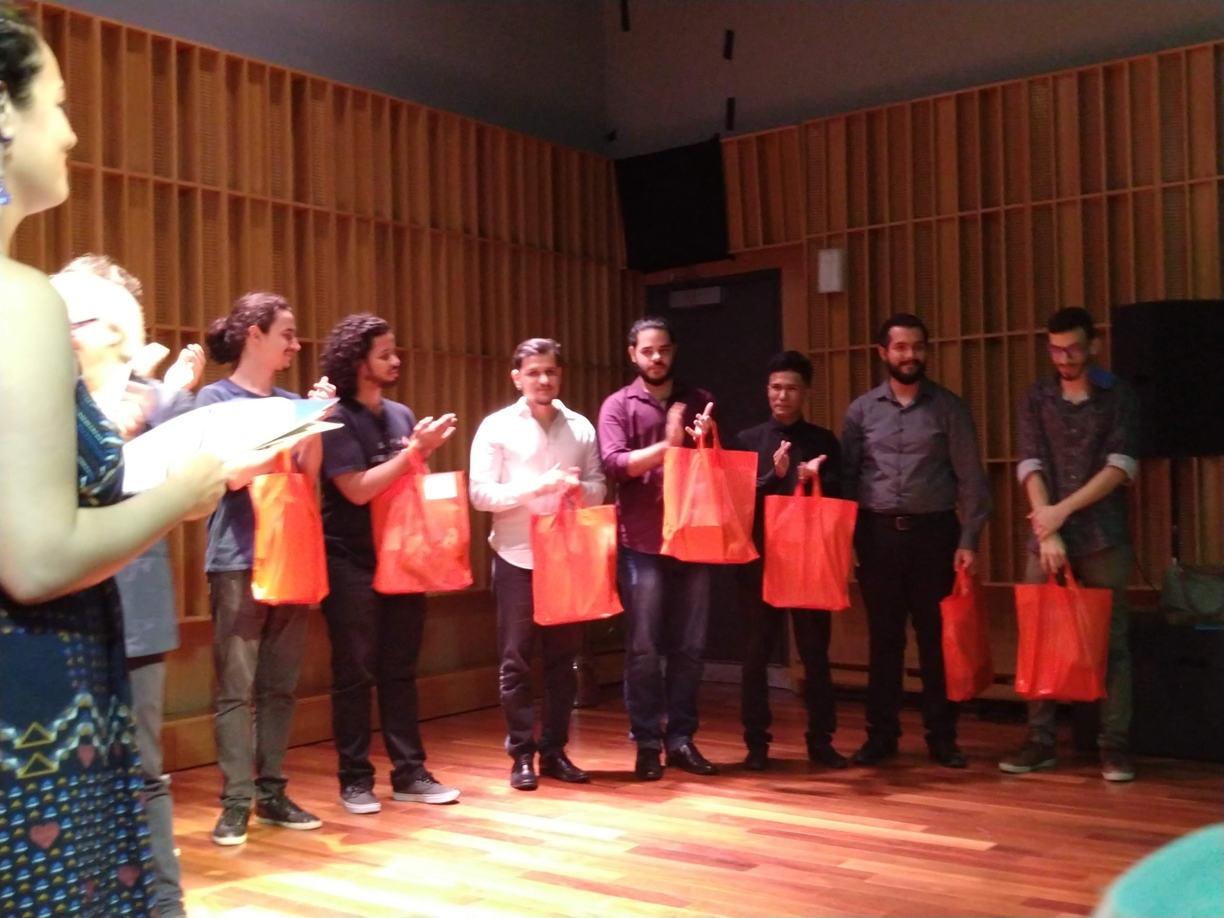 5 entrega de premios aos candidatos do Concurso.jpg